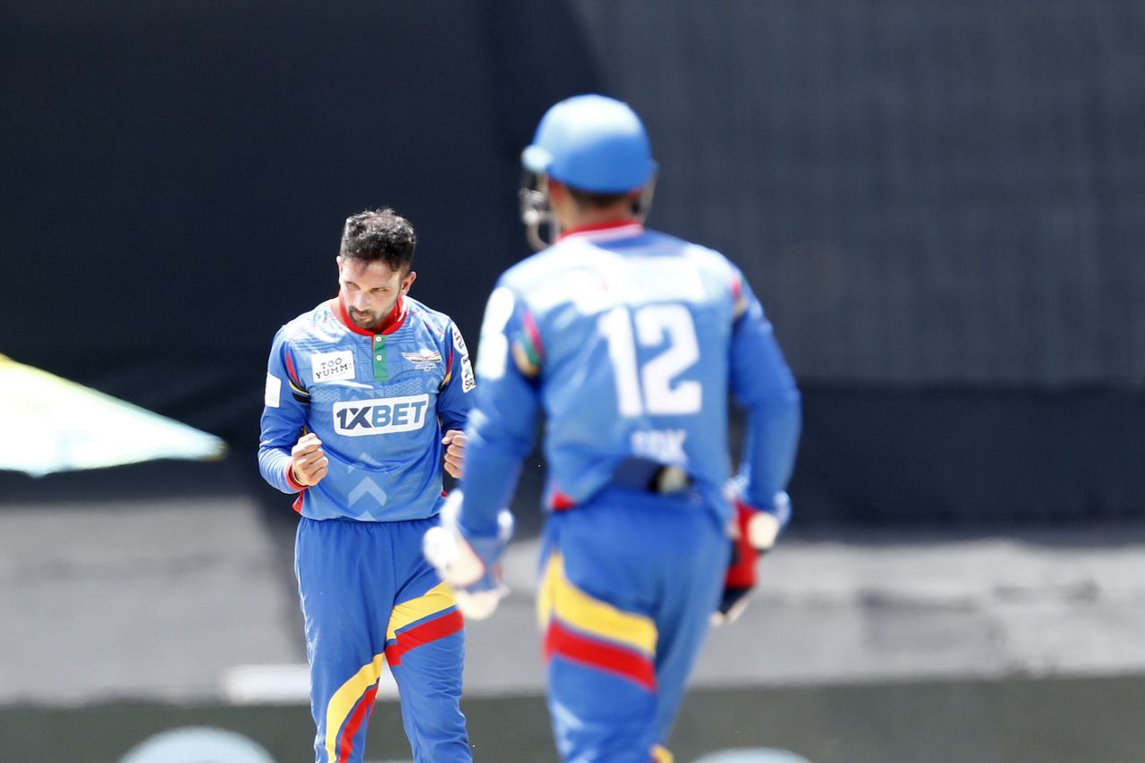 Keshav Maharaj celebrates after breaking through, Paarl Royals vs Durban's Super Giants, SA20, Paarl, January 17, 2023