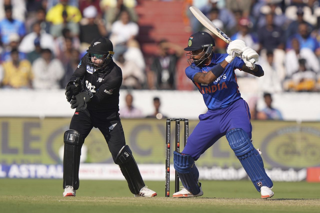 Hardik Pandya cuts behind point, India vs New Zealand, 1st ODI, Hyderabad, January 18, 2023