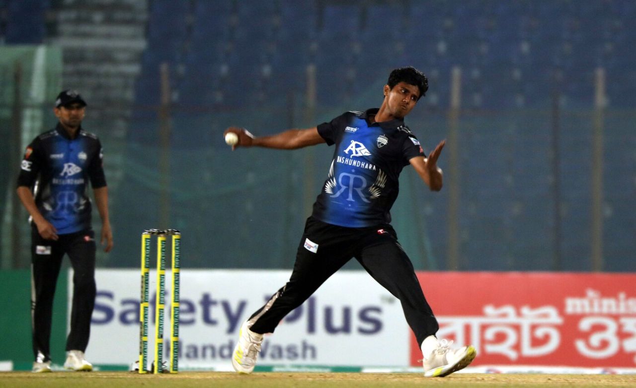 Hasan Mahmud struck twice in two balls to account for Mehidy Hasan Miraz and Mahmudullah, Fortune Barishal vs Rangpur Riders, Bangladesh Premier League 2023, Chattogram, January 19, 2023
