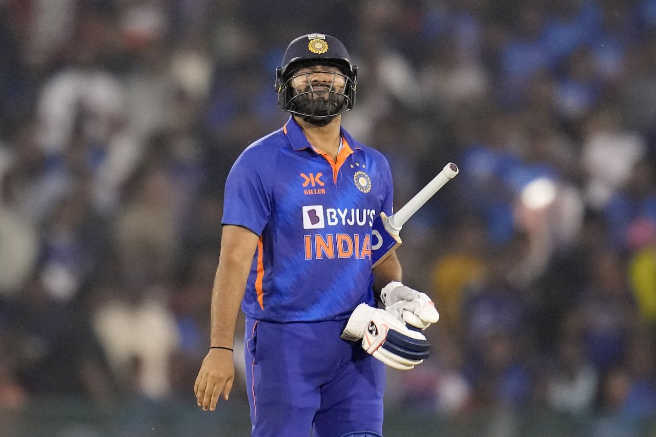 Rohit Sharma fell to Henry Shipley for 51, India vs New Zealand, 2nd ODI, Raipur, January 21, 2023