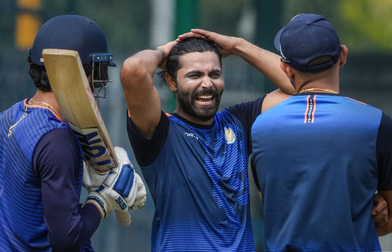 Ravindra Jadeja shares a light moment during Saurashtra's training session, Chennai, January 23, 2023