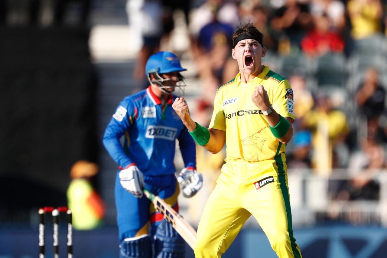 Gerald Coetzee celebrates the dismissal of Quinton de Kock, JSK v DSG, SA20, Johannesburg, January 24, 2023