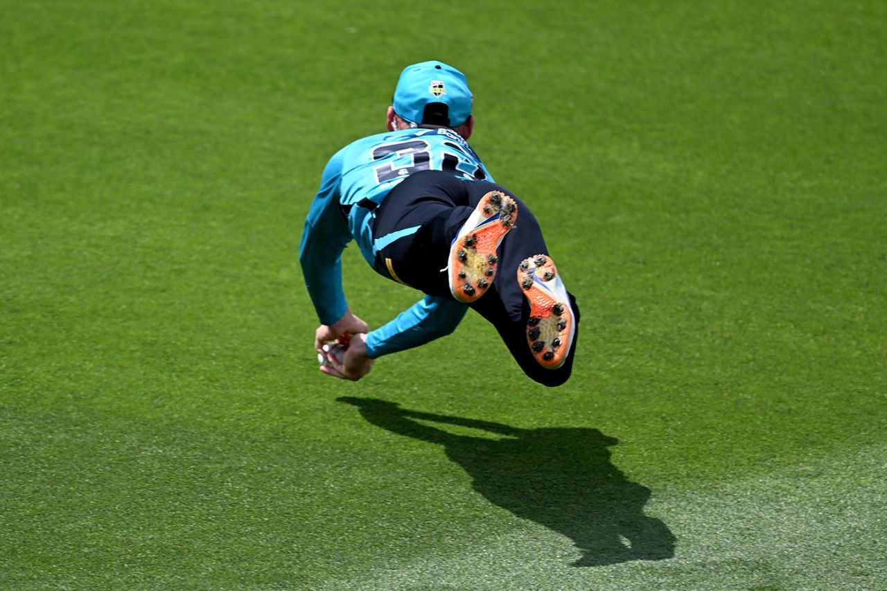 Marnus Labuschagne held a brilliant catch in the outfield, Hobart Hurricanes vs Brisbane Heat, BBL, Launceston, January 25, 2023