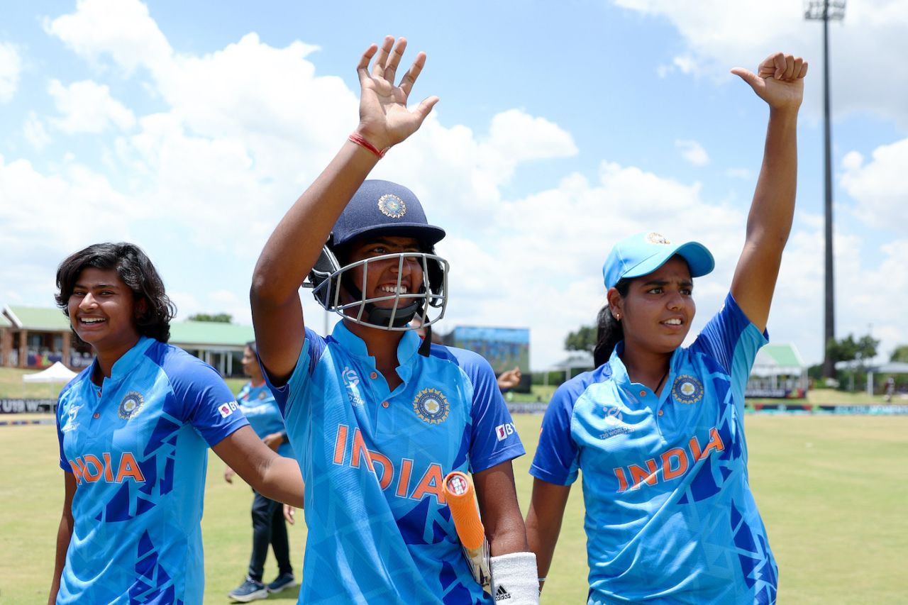 Shweta Sehrawat and Mannat Kashyap celebrate the win, India vs New Zealand, Under-19 Women's T20 World Cup, semi-final, Potchefstroom, January 27, 2023