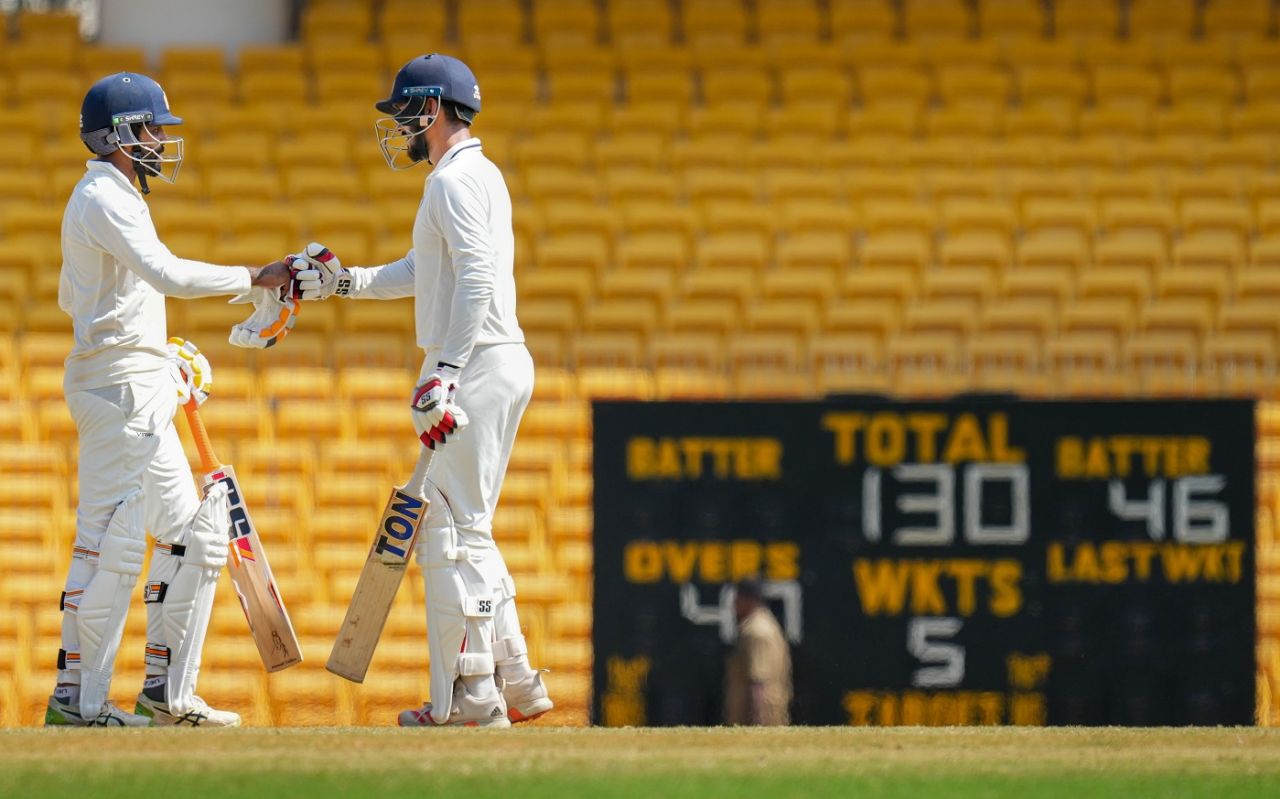 Ravindra Jadeja and Harvik Desai bump fists, Tamil Nadu vs Saurashtra, Chennai, 4th day, Ranji Trophy 2022-23, January 27, 2023