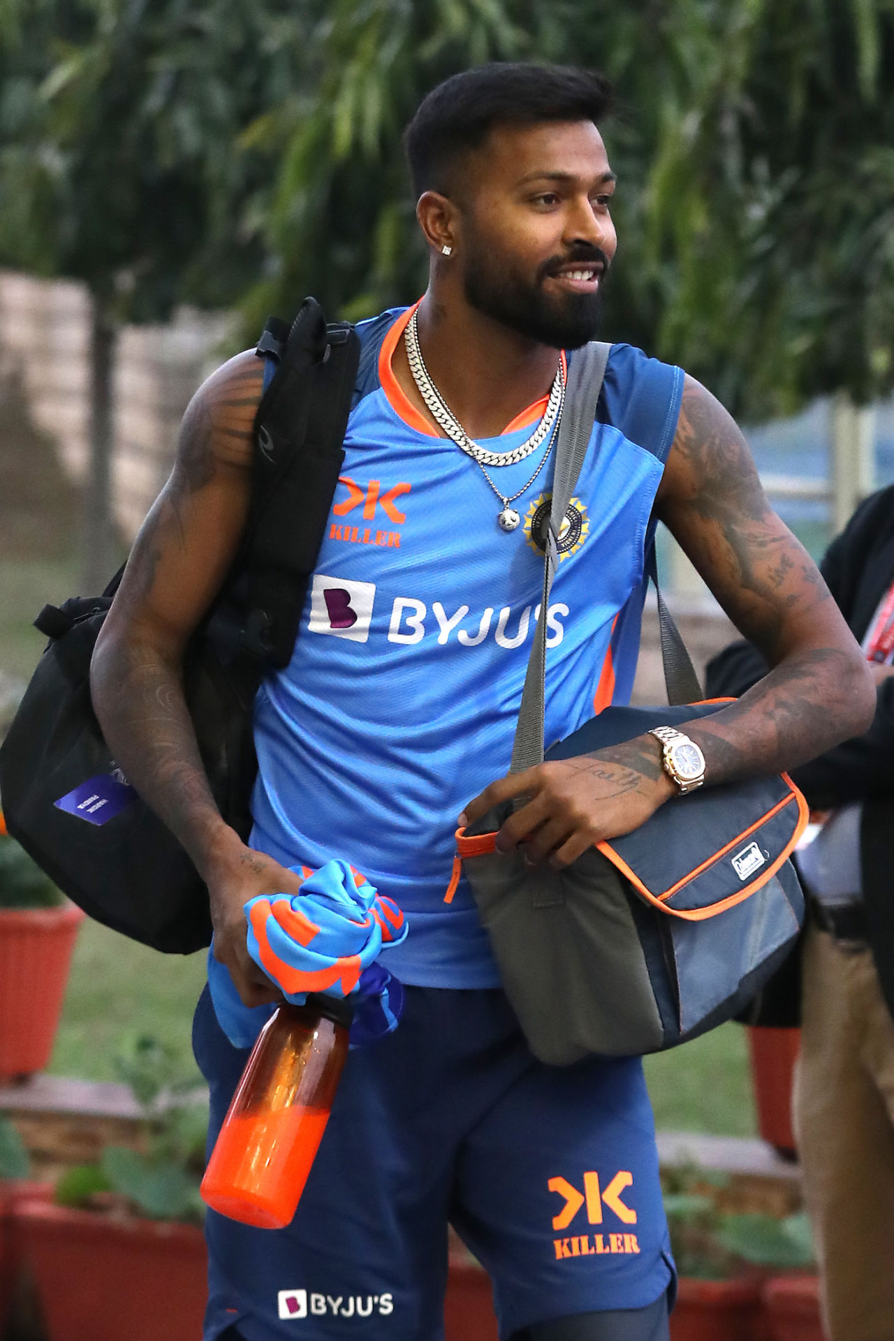 Hardik Pandya arrives for the first T20I, India vs New Zealand, 1st T20I, Ranchi, January 27, 2023