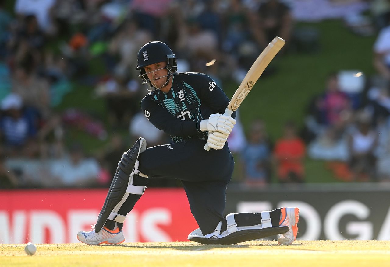 Jason Roy sweeps on his way to fifty, South Africa vs England, 1st ODI, Bloemfontein, January 27. 2023