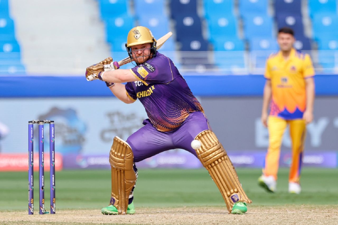 Paul Stirling steadied Knight Riders' innings after they lost a wicket early, Abu Dhabi Knight Riders vs Sharjah Warriors, Dubai, ILT20, January 28, 2023