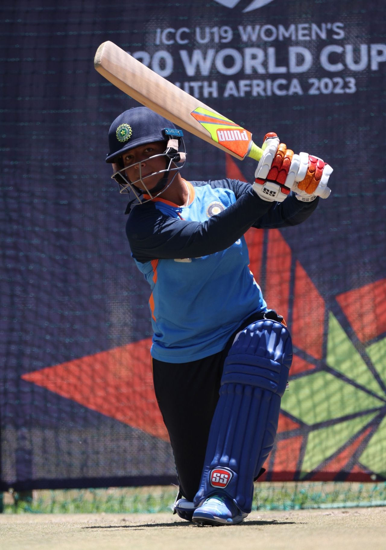 Richa Ghosh tonks one during practice, India vs England, Under-19 Women's T20 World Cup, Potchefstroom, January 28, 2023