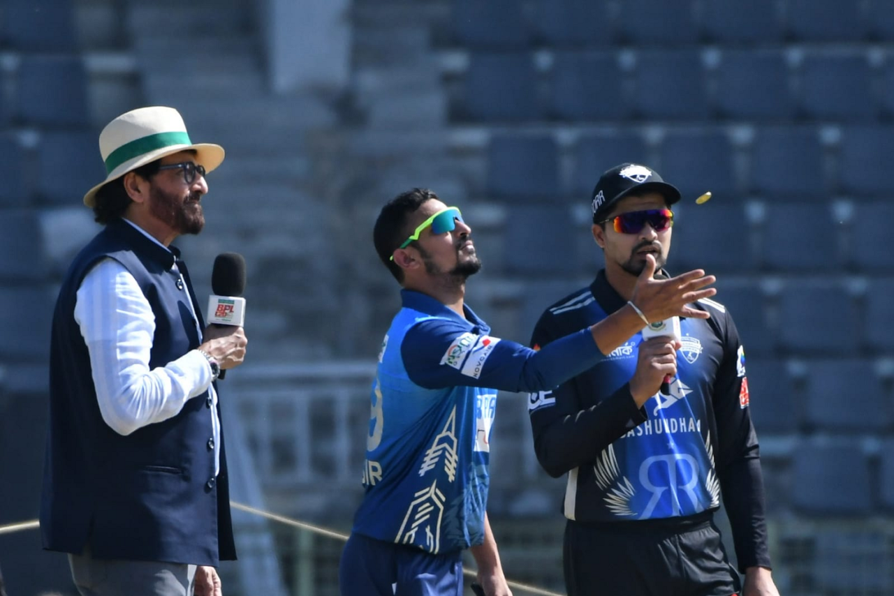 Nasir Hossain and Nurul Hasan at the toss, Dhaka Dominators vs Rangpur Riders, Bangladesh Premier League, Sylhet, January 30, 2023