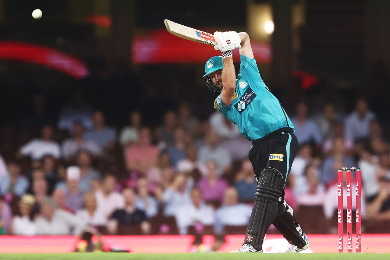 Michael Neser drives down the ground, Sydney Sixers vs Brisbane Heat, BBL, SCG, February 2, 2023