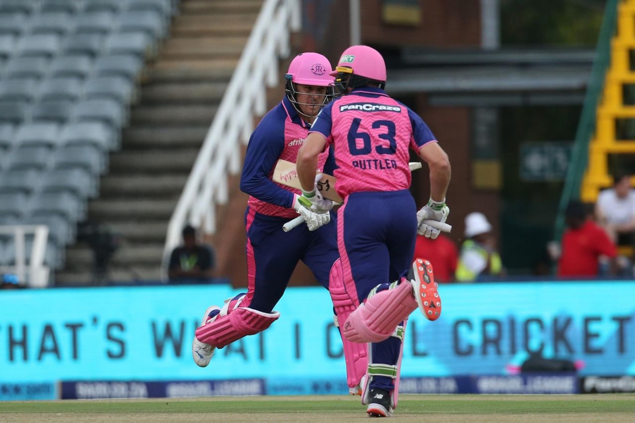Jason Roy and Jos Buttler run between the wickets, Paarl Royals vs Joburg Super Kings, Johannesburg, February 3 2023