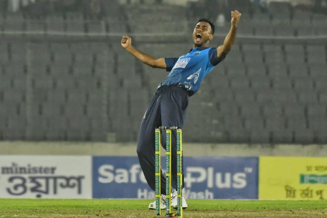 Shoriful Islam celebrates a wicket, Dhaka Dominators vs Rangpur Riders, Bangladesh Premier League, Mirpur, February 3, 2023