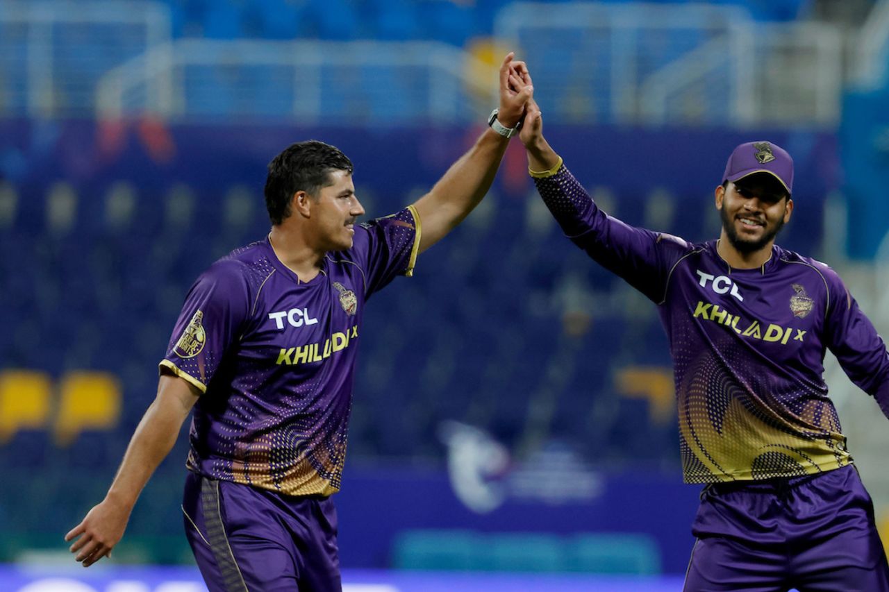 Marchant de Lange and Brandon King celebrate, Abu Dhabi Knight Riders vs Sharjah Warriors, Abu Dhabi, ILT20, February 4, 2023