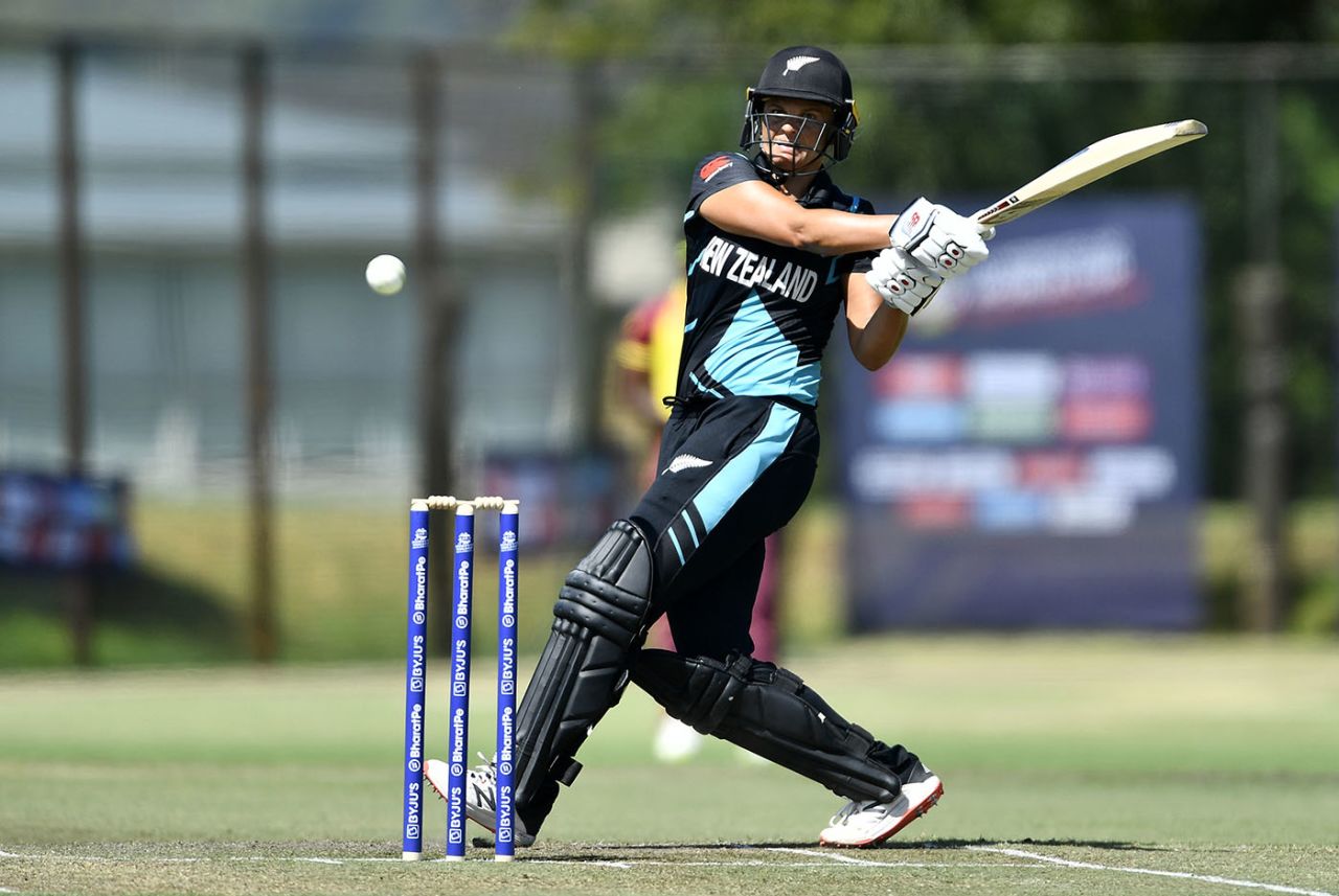 Suzie Bates plays a shot, New Zealand vs West Indies, ICC Women's T20 World Cup warm-up, Western Province Cricket Club, Cape Town, February 06, 2023