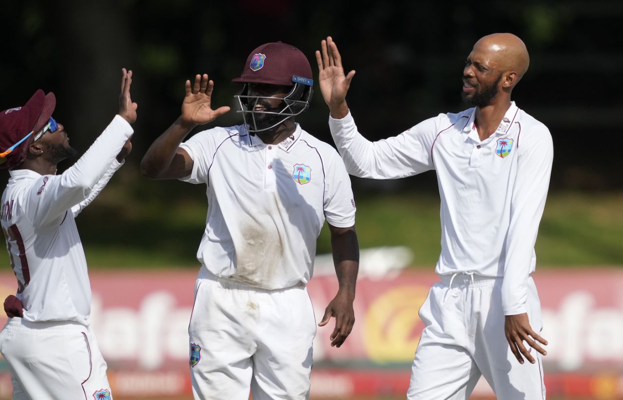 Roston Chase picked up a couple of wickets, Zimbabwe vs West Indies, 1st Test, Bulawayo, 5th day, February 8, 2023