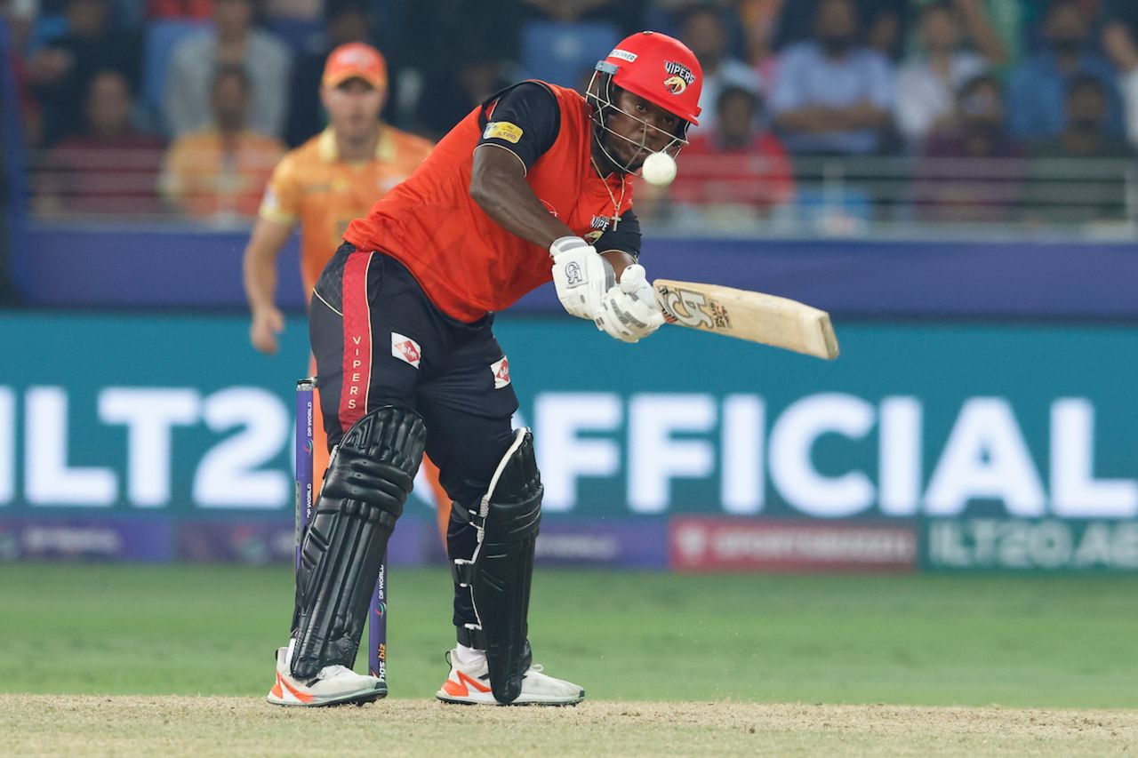 Sherfane Rutherford batted on one leg to lift Desert Vipers to a competitive total, Desert Vipers vs Gulf Giants, Qualifier 1, ILT20, Dubai, February 8, 2023