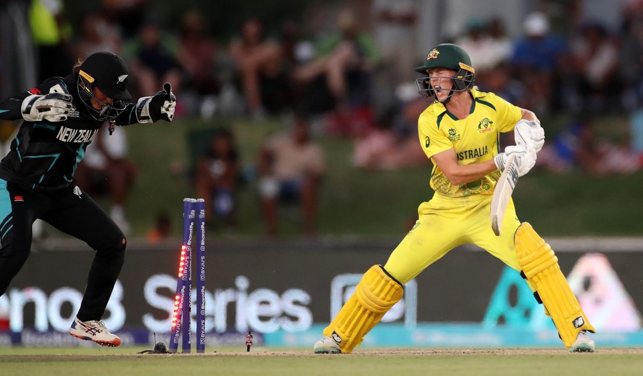 Meg Lanning is furious as the ball clatters into her stumps, Australia vs New Zealand, Women's T20 World Cup, Paarl, February 11, 2023