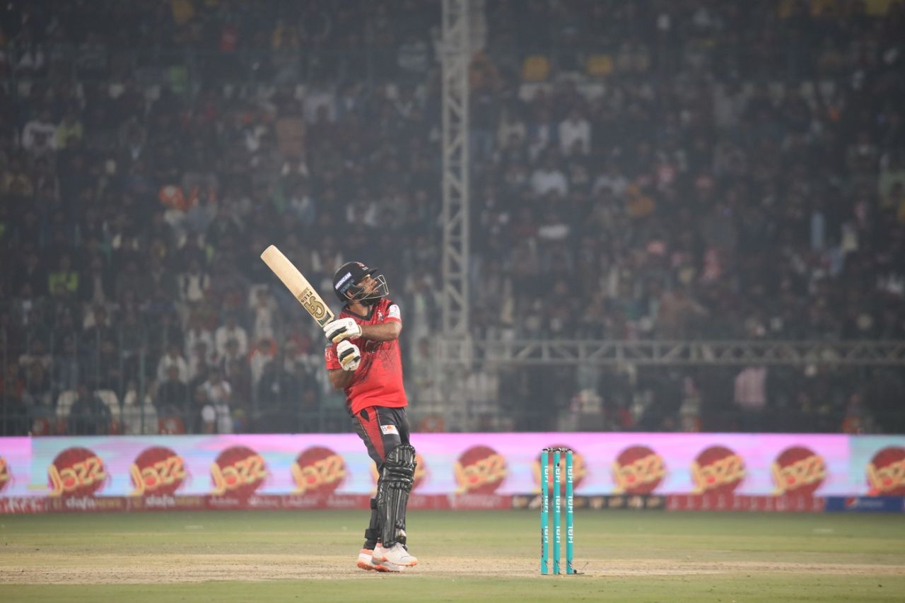 Fakhar Zaman top-edges a six, Multan Sultans vs Lahore Qalandars, PSL, Multan, February 13, 2023