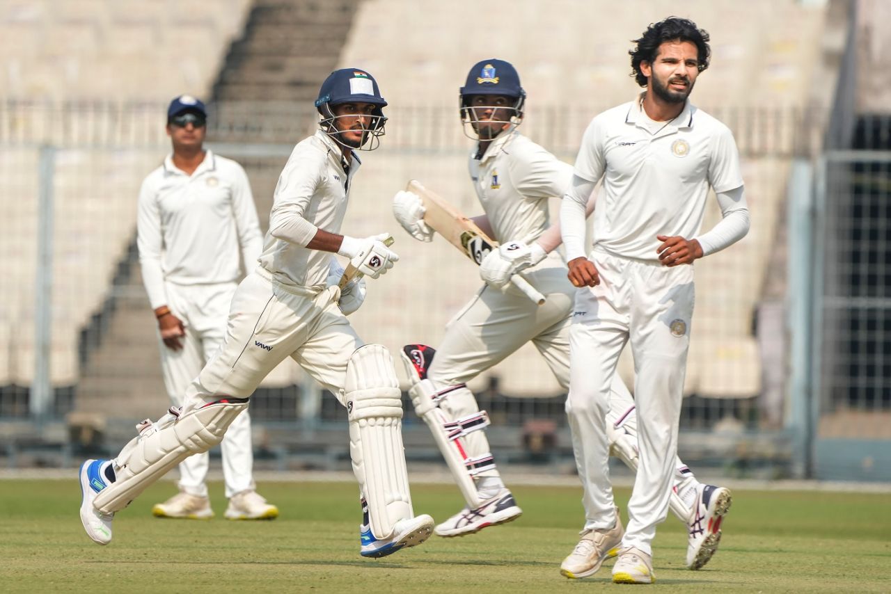 Abishek Porel and Shahbaz Ahmed stitched a 101-run stand for the seventh wicket, Bengal vs Saurashtra, 1st day, Ranji Trophy 2022-23 final, Kolkata, February 15, 2023