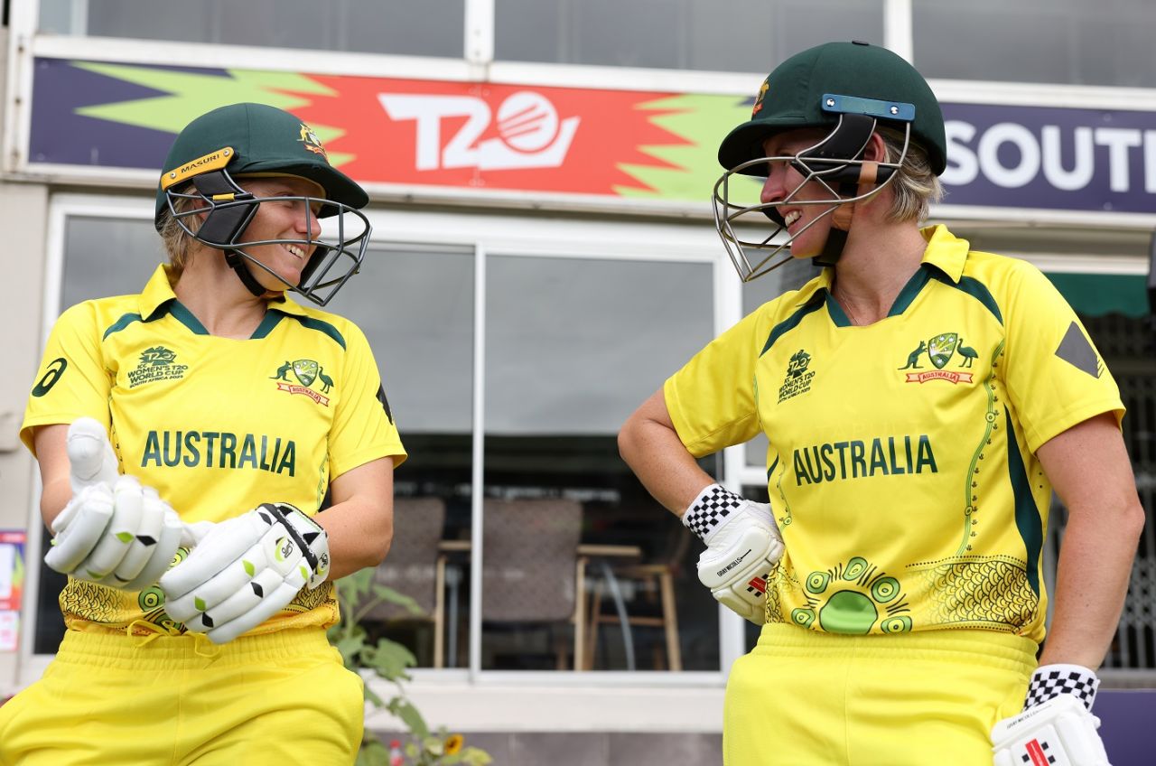 Alyssa Healy and Beth Mooney make their way out to bat, Australia vs Sri Lanka, Women's T20 World Cup, Gqeberha, February 16, 2023