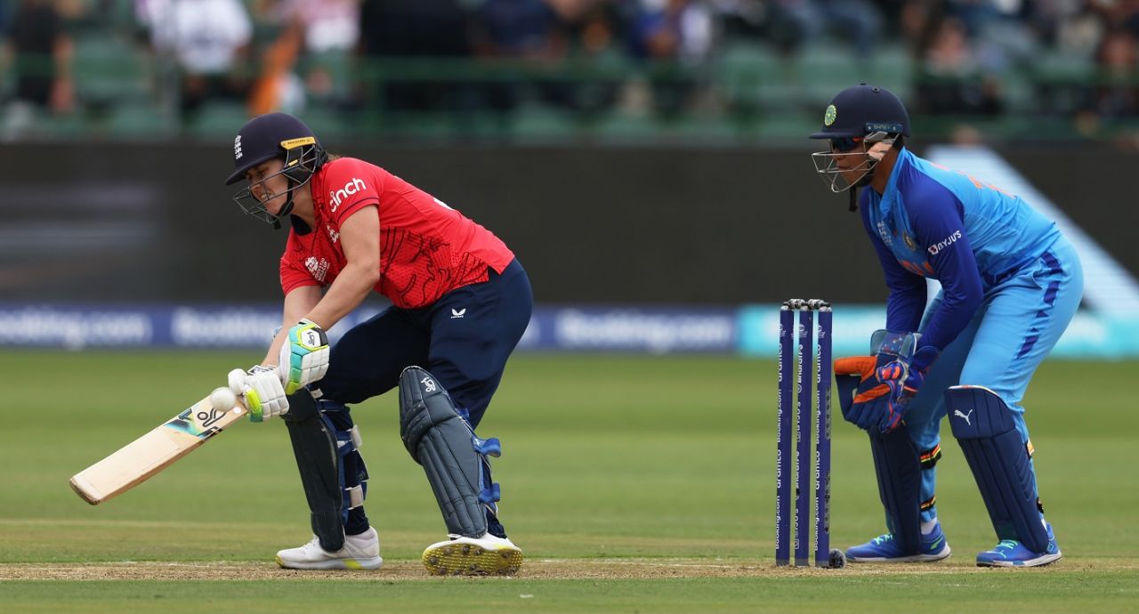 Nat Sciver-Brunt plays the scoop, England vs India, Women's T20 World Cup, Gqeberha, February 18, 2023