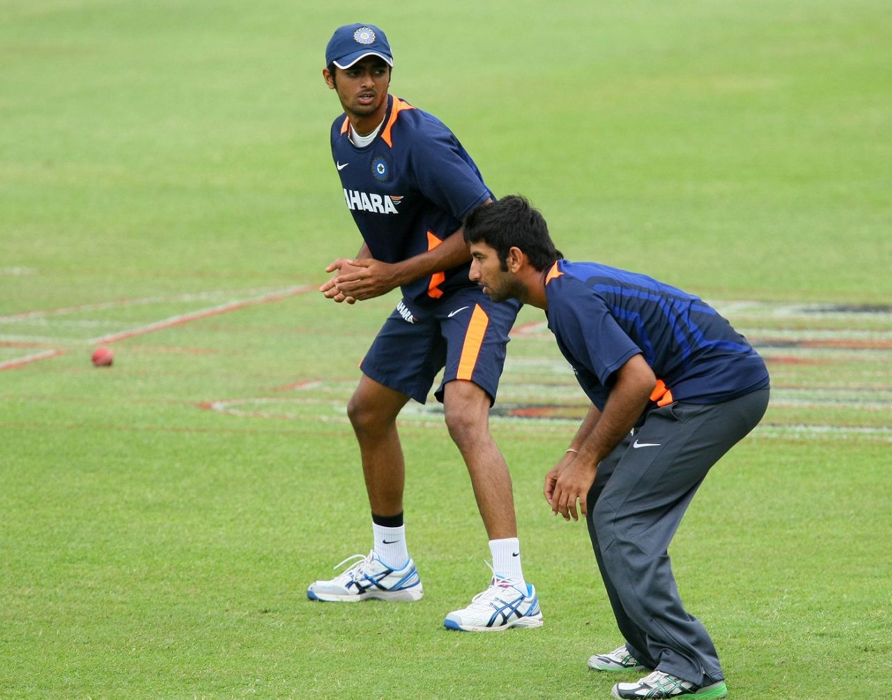 Jaydev Unadkat and Cheteshwar Pujara during a practice session, Durban, December 25, 2010 