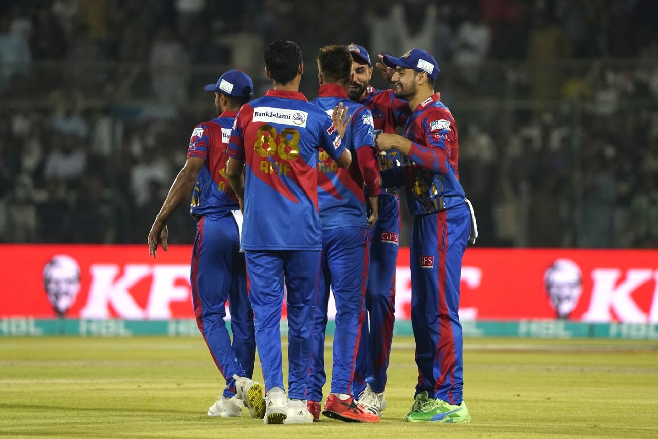 Karachi Kings celebrate the fall of a wicket, Karachi Kings vs Lahore Qalandars, PSL 2023, Karachi, February 19, 2023
