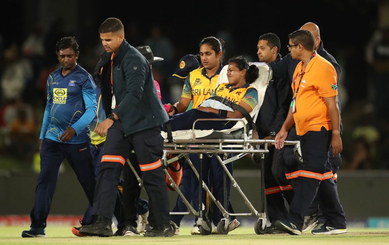 Achini Kulasuriya did her shoulder in and had to be stretchered off, New Zealand vs Sri Lanka, Women's T20 World Cup, Paarl, February 19, 2023