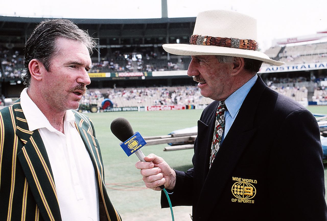 Allan Border talks to Ian Chappell ahead of the Sydney Test, Australia vs South Africa, 2nd Test, Sydney, January 2, 1994