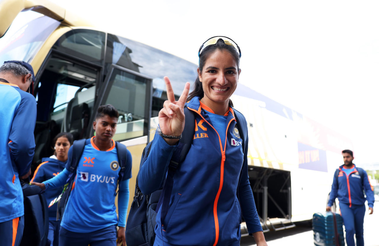 Renuka Singh arrives at St George's Park, India vs Ireland, Group 2, ICC Women's T20 World Cup, Gqeberha, February 20, 2023