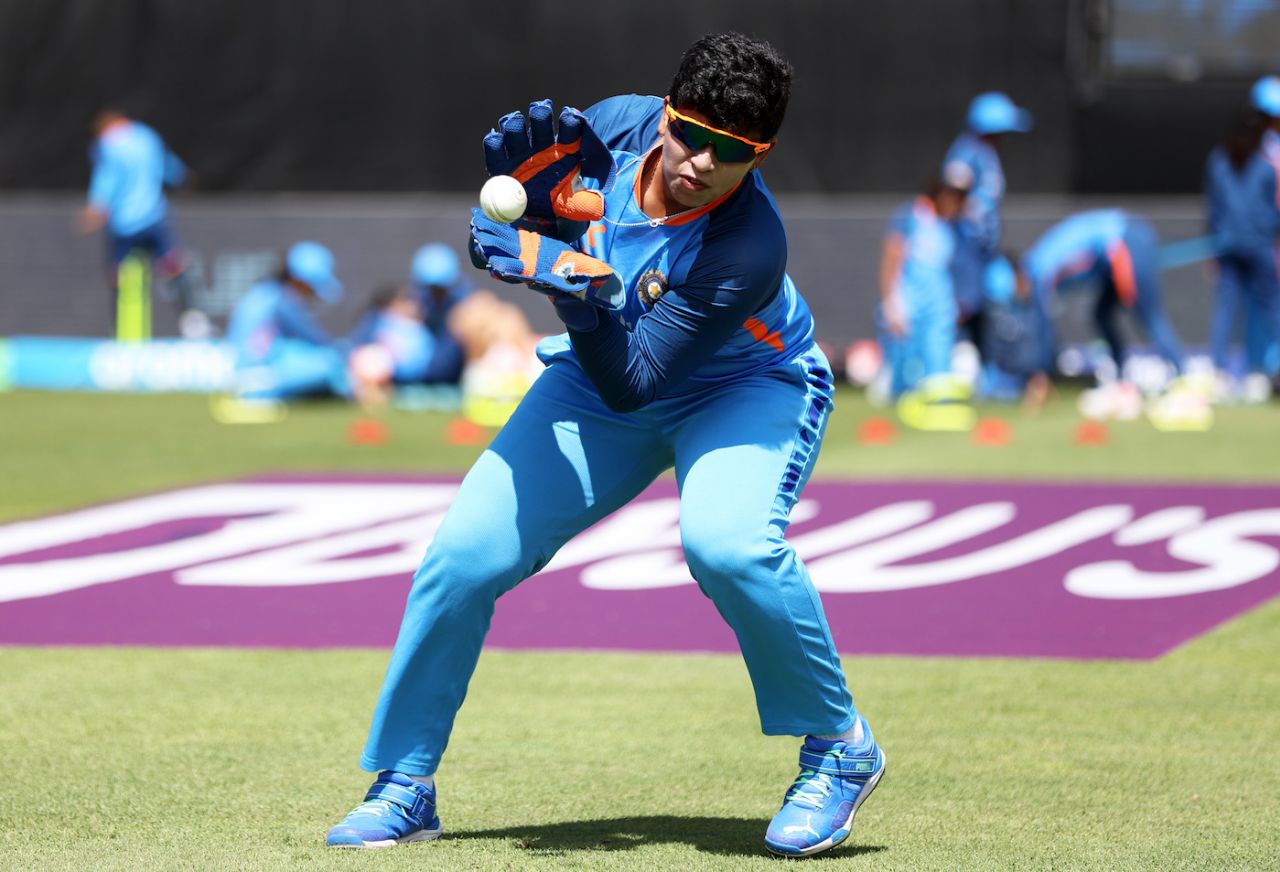 Richa Ghosh takes a catch, India vs Ireland, Group 2, ICC Women's T20 World Cup, Gqeberha, February 20, 2023