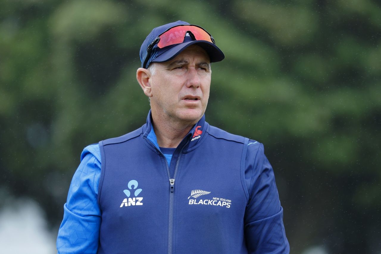 Gary Stead looks on in training, Wellington, February 22, 2023