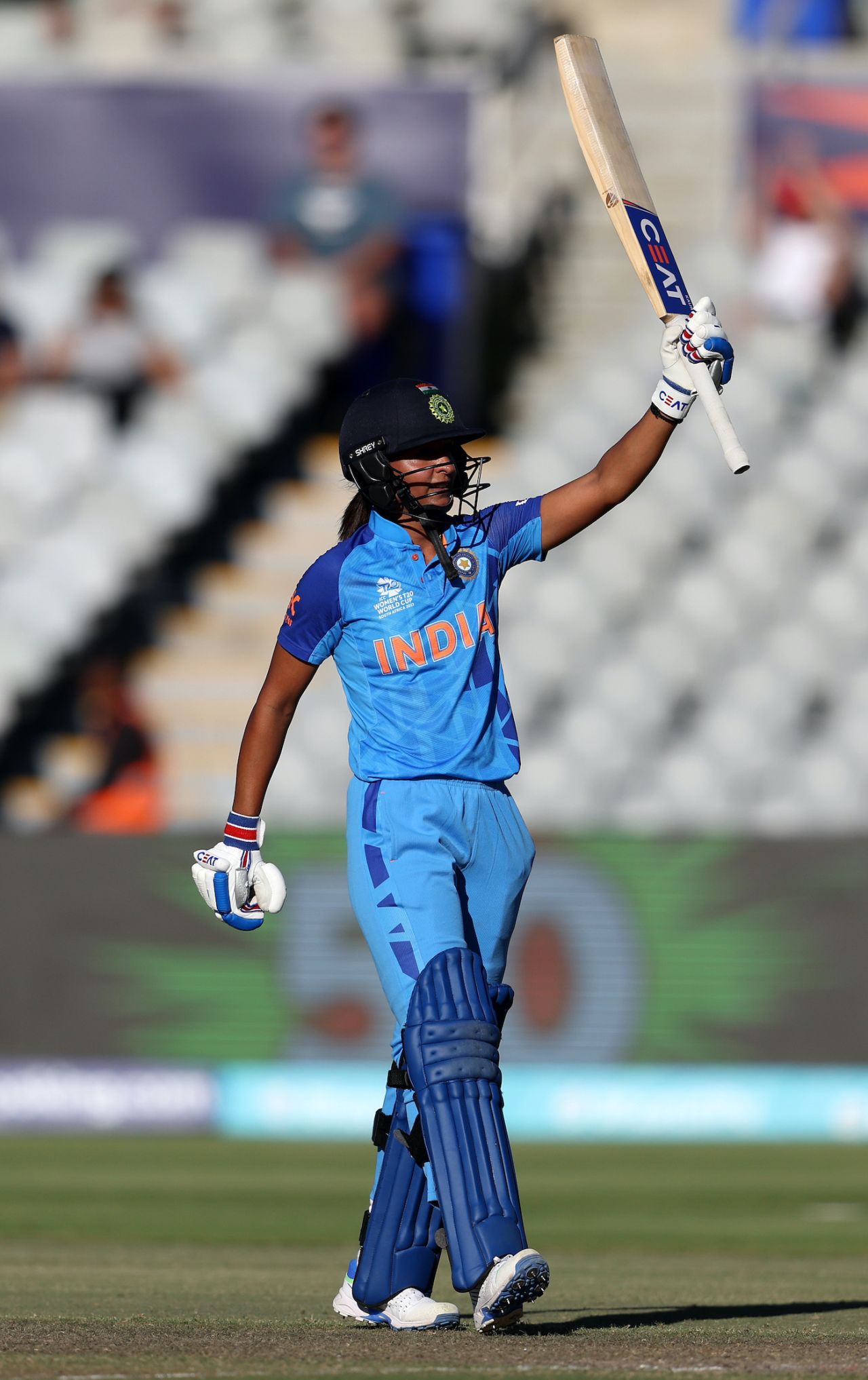 Harmanpreet Kaur raises her bat upon bringing up fifty, Australia vs India, Women's T20 World Cup, semi-final, Cape Town, February 23, 2023