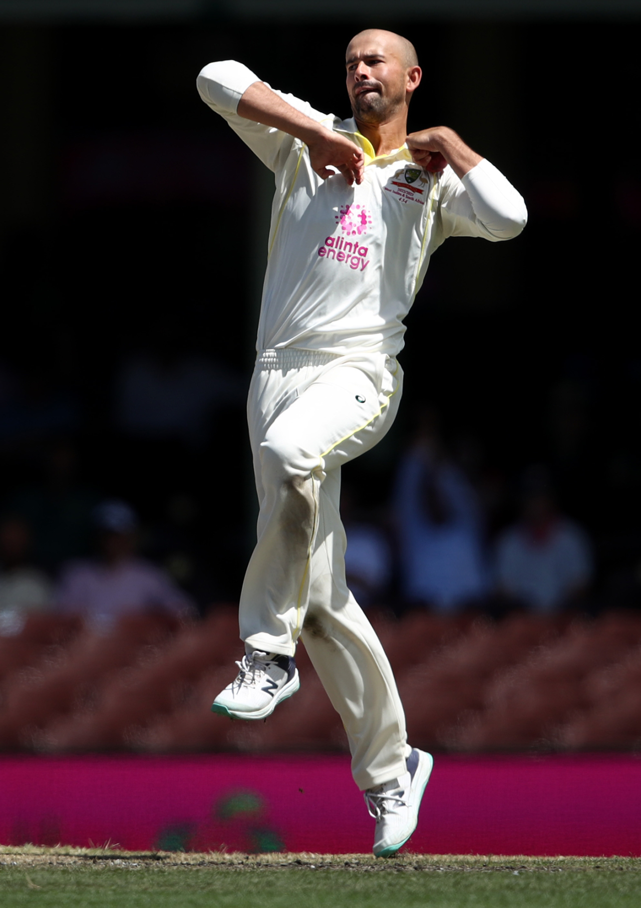 Ashton Agar in his delivery stride, Australia vs South Africa, 3rd Test, Sydney, January 8, 2023