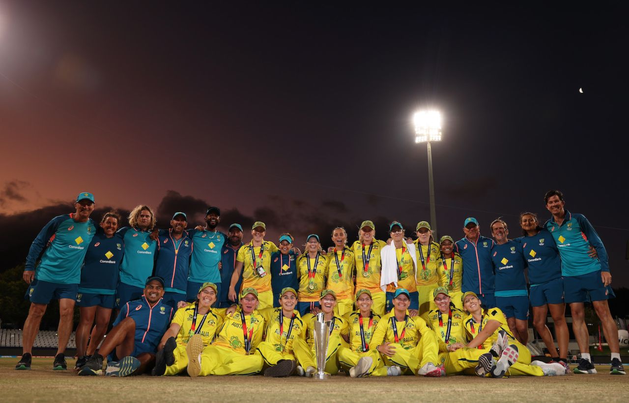 Australia's set-up poses with yet another T20 World Cup, South Africa vs Australia, Women's T20 World Cup, Final, Cape Town, February 26, 2023