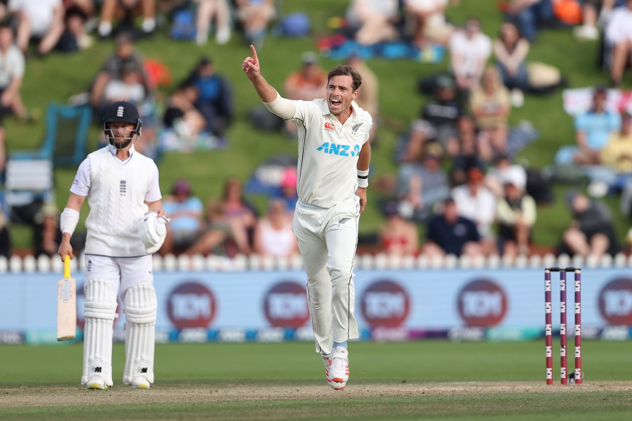Tim Southee celebrates after getting rid of Zak Crawley, New Zealand vs England, 2nd Test, Wellington, 4th day, February 27, 2023