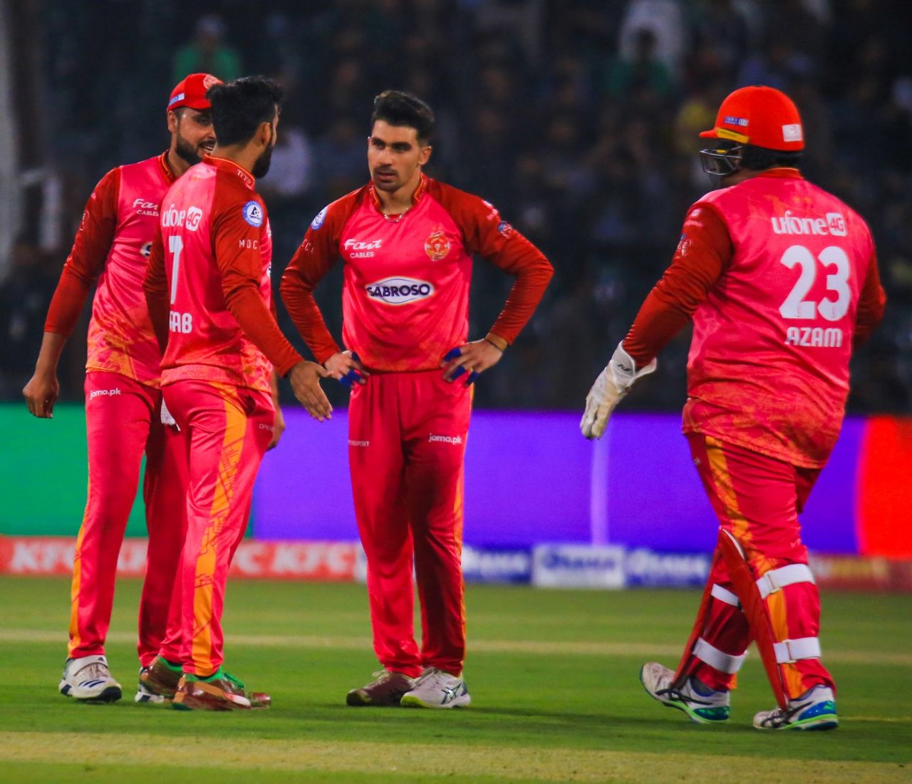 Islamabad United celebrate the fall of a wicket, Lahore Qalandars vs Islamabad United , PSL, Lahore, February 27, 2023