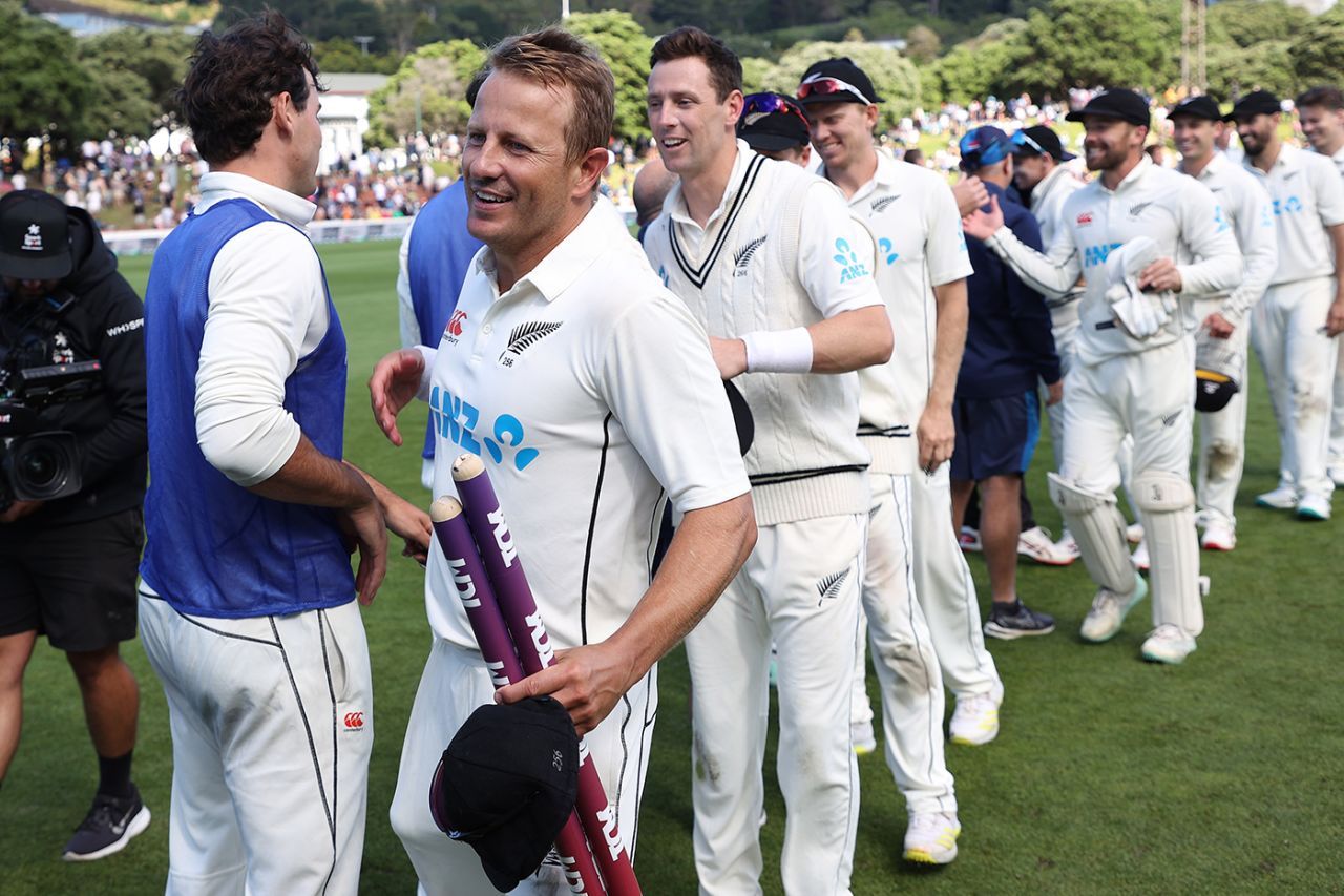 Neil Wagner leaves the field after his match-turning display, New Zealand vs England, 2nd Test, Wellington, 5th day, February 28, 2023