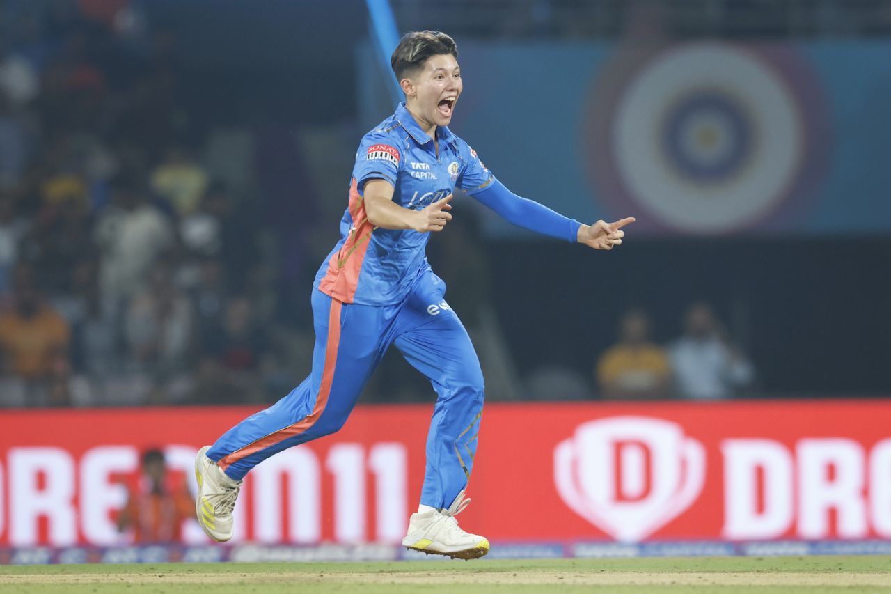 Issy Wong took 1 for 7 in three overs, Gujarat Giants vs Mumbai Indians, Women's Premier League 2023, Mumbai, March 4, 2023