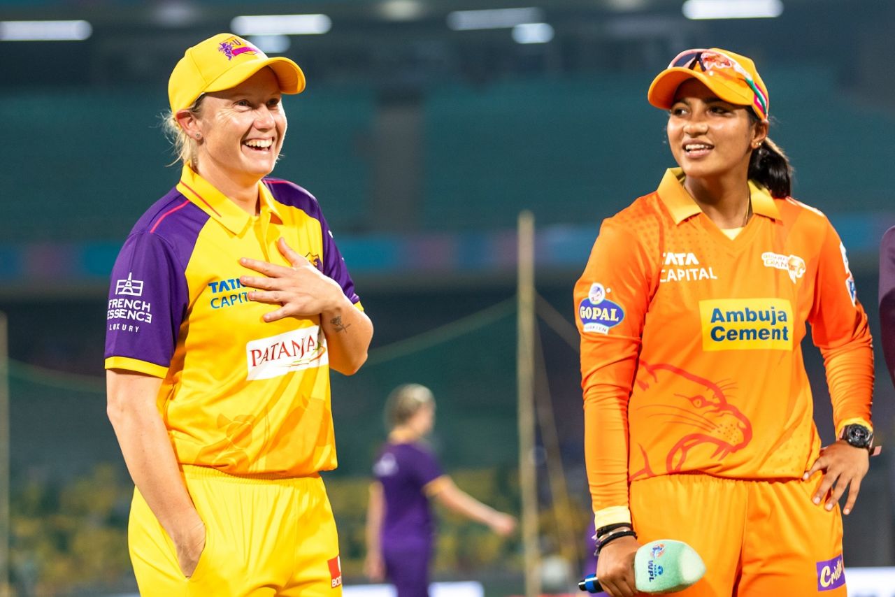 Alyssa Healy with stand-in captain Sneh Rana, UP Warriorz vs Gujarat Giants, WPL 2023, March 5, 2023, Mumbai