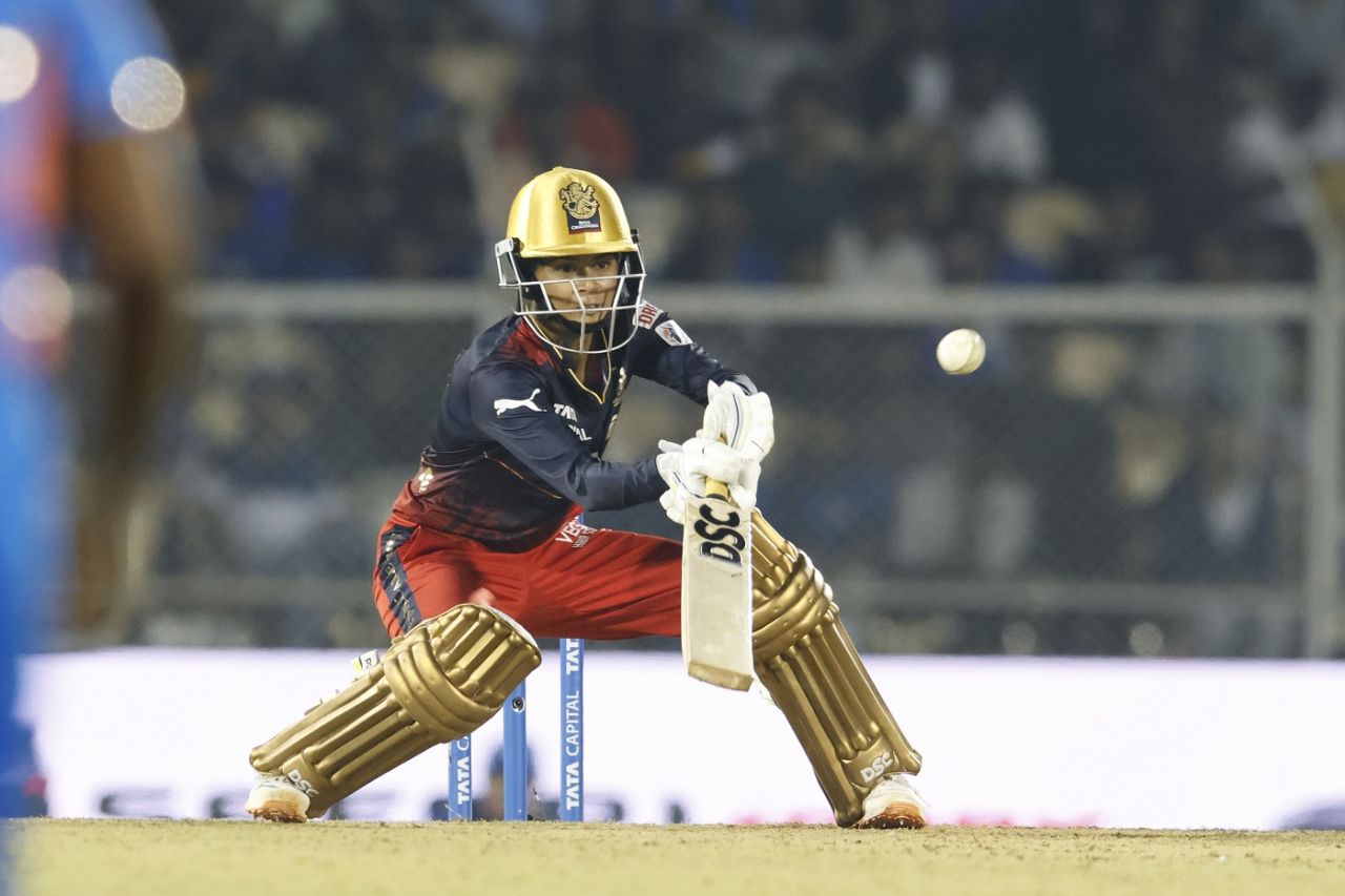 Shreyanka Patil scored a sprightly 15-ball 23 in her first game, Mumbai Indians vs Royal Challengers Bangalore, WPL 2023, Mumbai, March 6, 2023