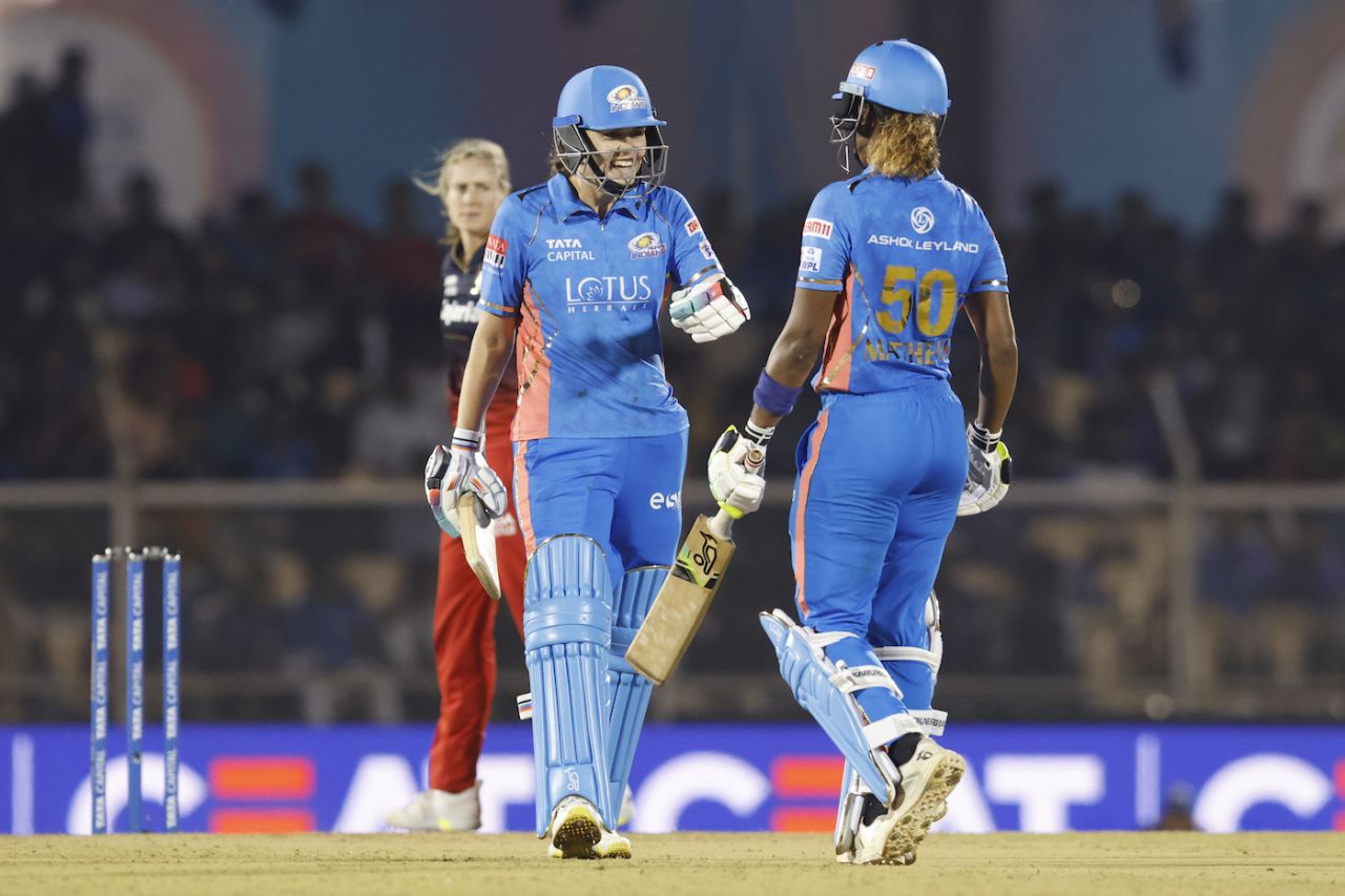 Nat Sciver-Brunt and Hayley Matthews made short work of the chase, Mumbai Indians vs Royal Challengers Bangalore, WPL 2023, Mumbai, March 6, 2023