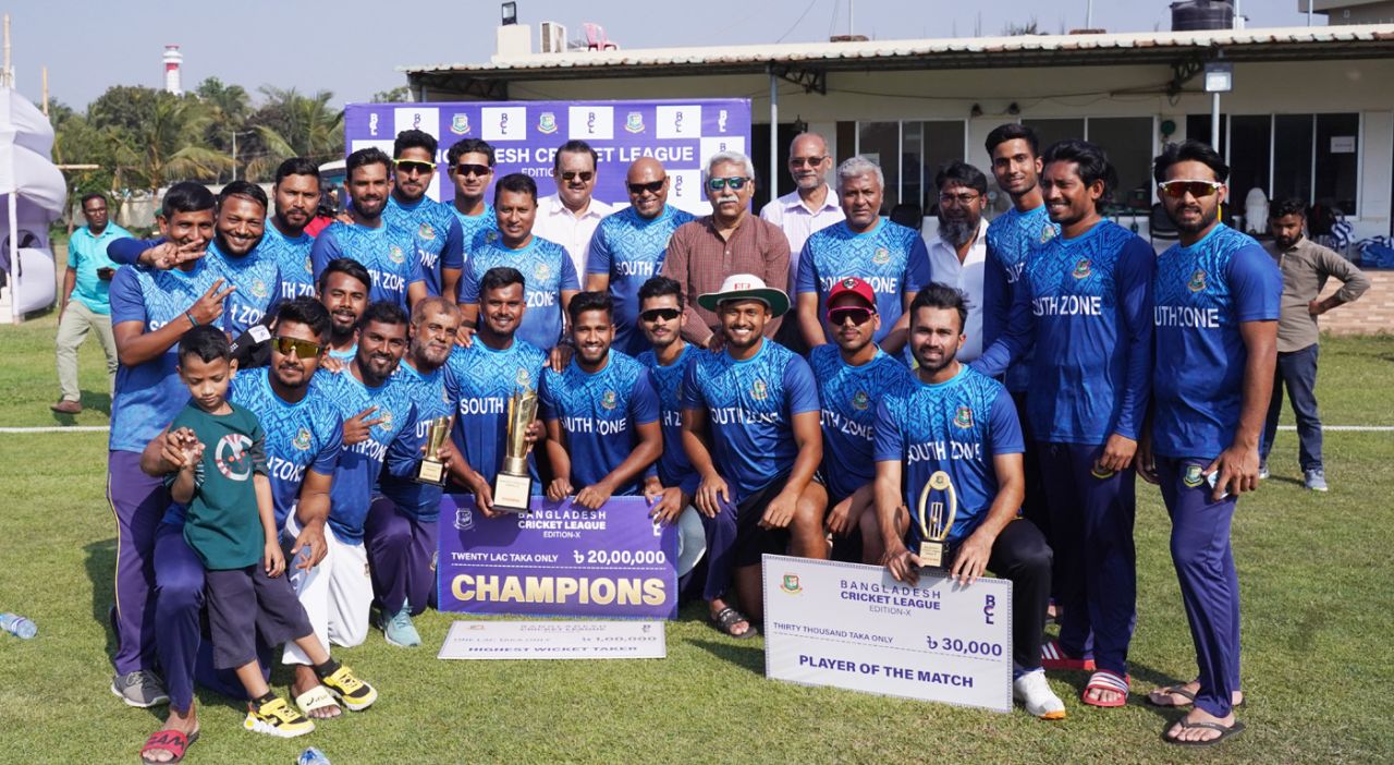 Players of South Zone, Bangladesh Cricket League champions, pose with the trophy, Central Zone vs South Zone, Final, Cox's Bazaar, 4th day, March 7, 2023