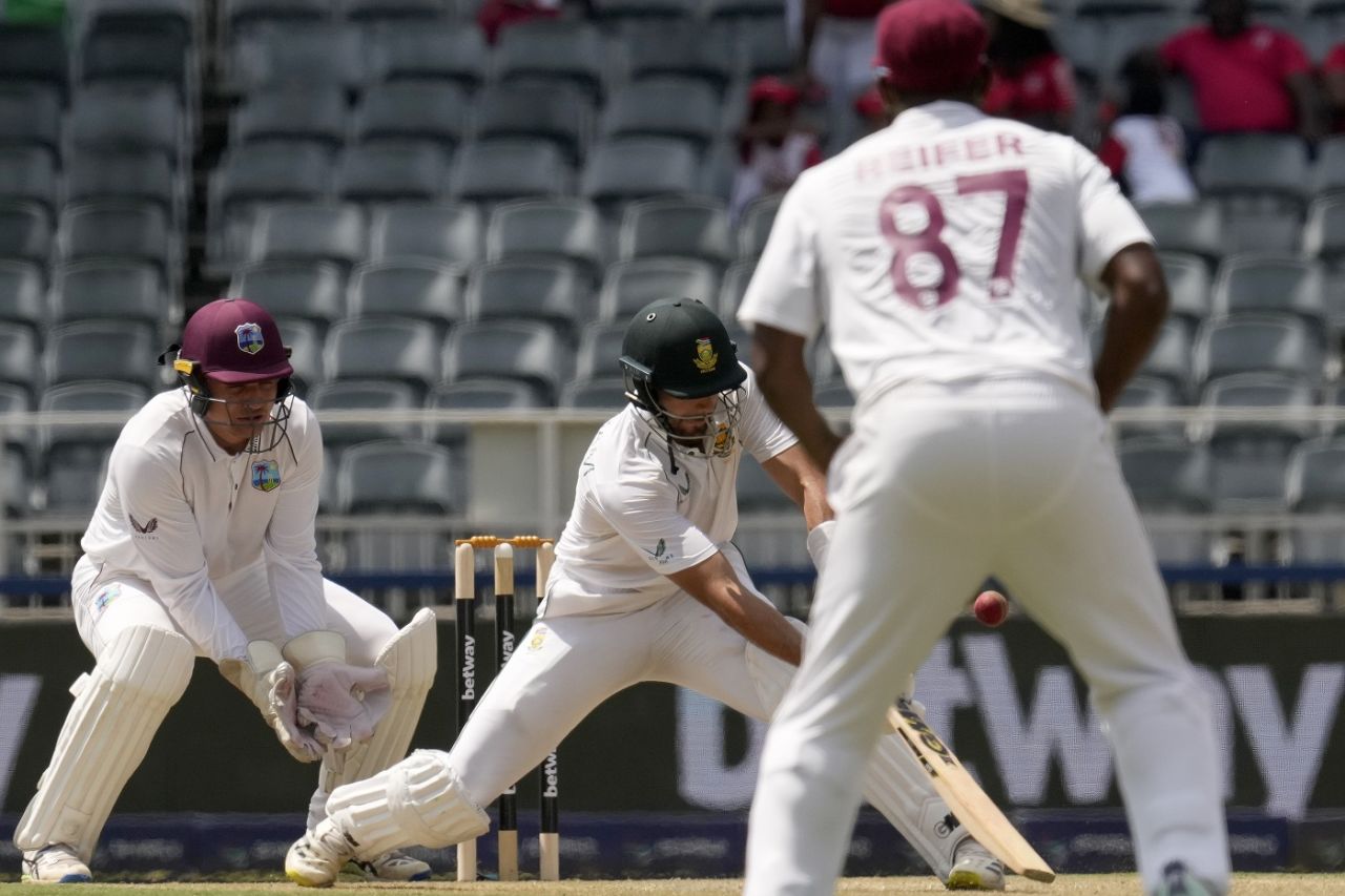 Aiden Markram miscued the sweep and fell for 96, South Africa vs West Indies, 2nd Test, Johannesburg, 1st day, March 8, 2023