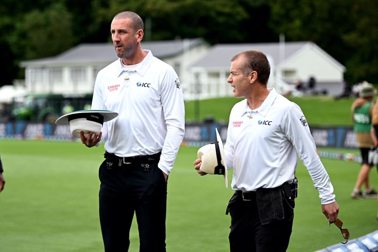 Chris Gaffaney and Michael Gough interact with each other, New Zealand vs Sri Lanka, 1st Test, Christchurch, 1st day, March 9, 2023