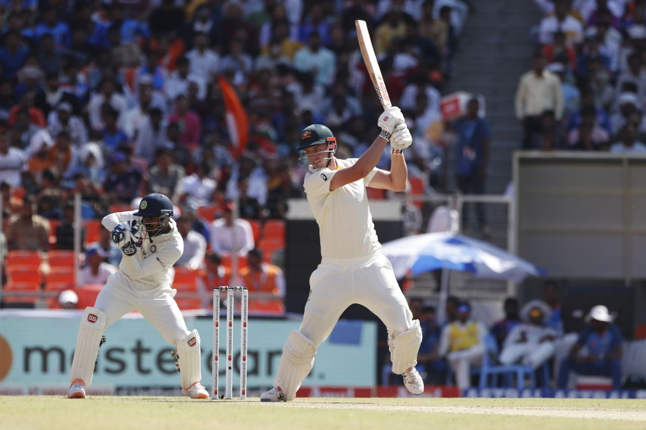 Cameron Green goes back for a punch, India vs Australia, 4th Test, Ahmedabad, 1st day, March 9, 2023