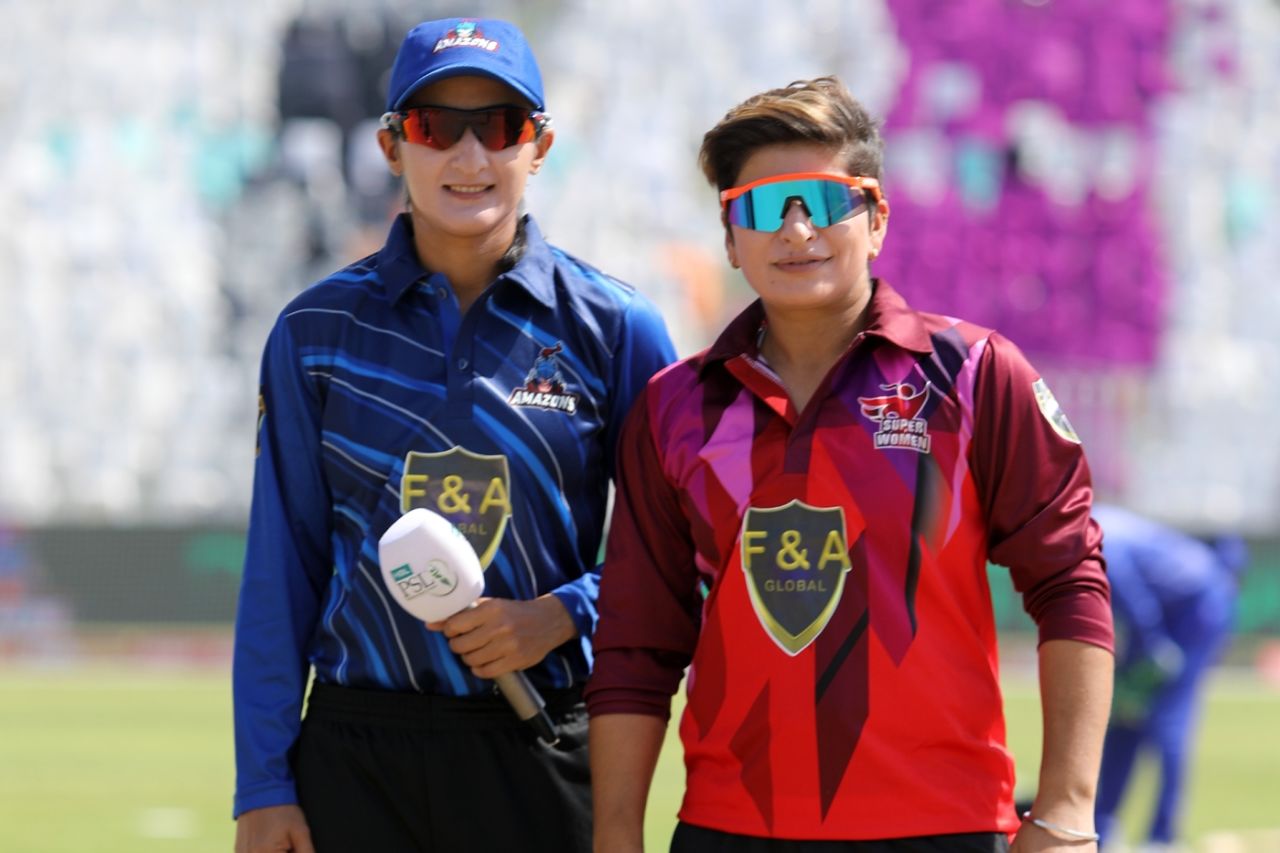 Bismah Maroof and Nida Dar pose before the toss, Amazons vs Super Women, 1st match, Women's League, Rawalpindi, March 8, 2023