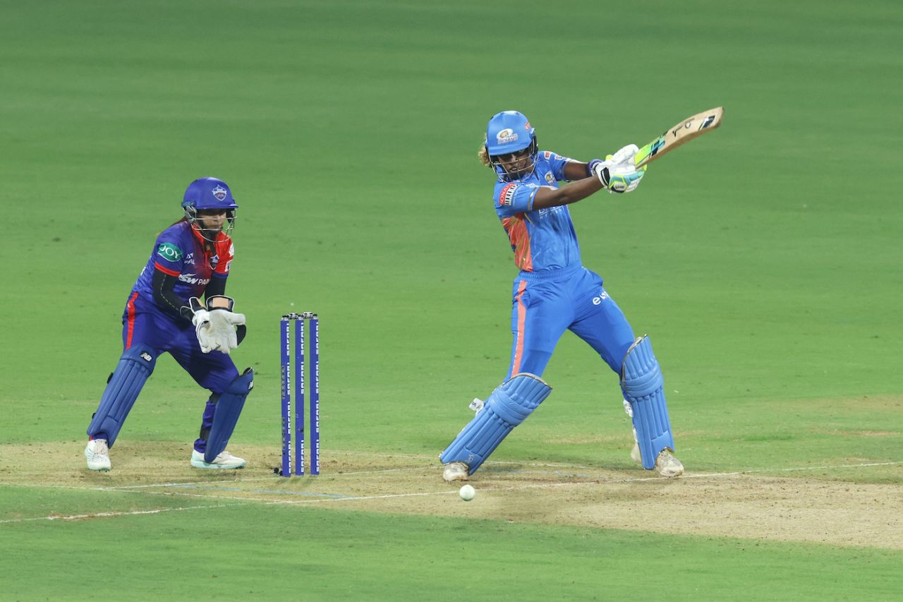 Hayley Matthews bunts the ball away, Delhi Capitals vs Mumbai Indians, WPL 2023, DY Patil Stadium, March 9, 2023