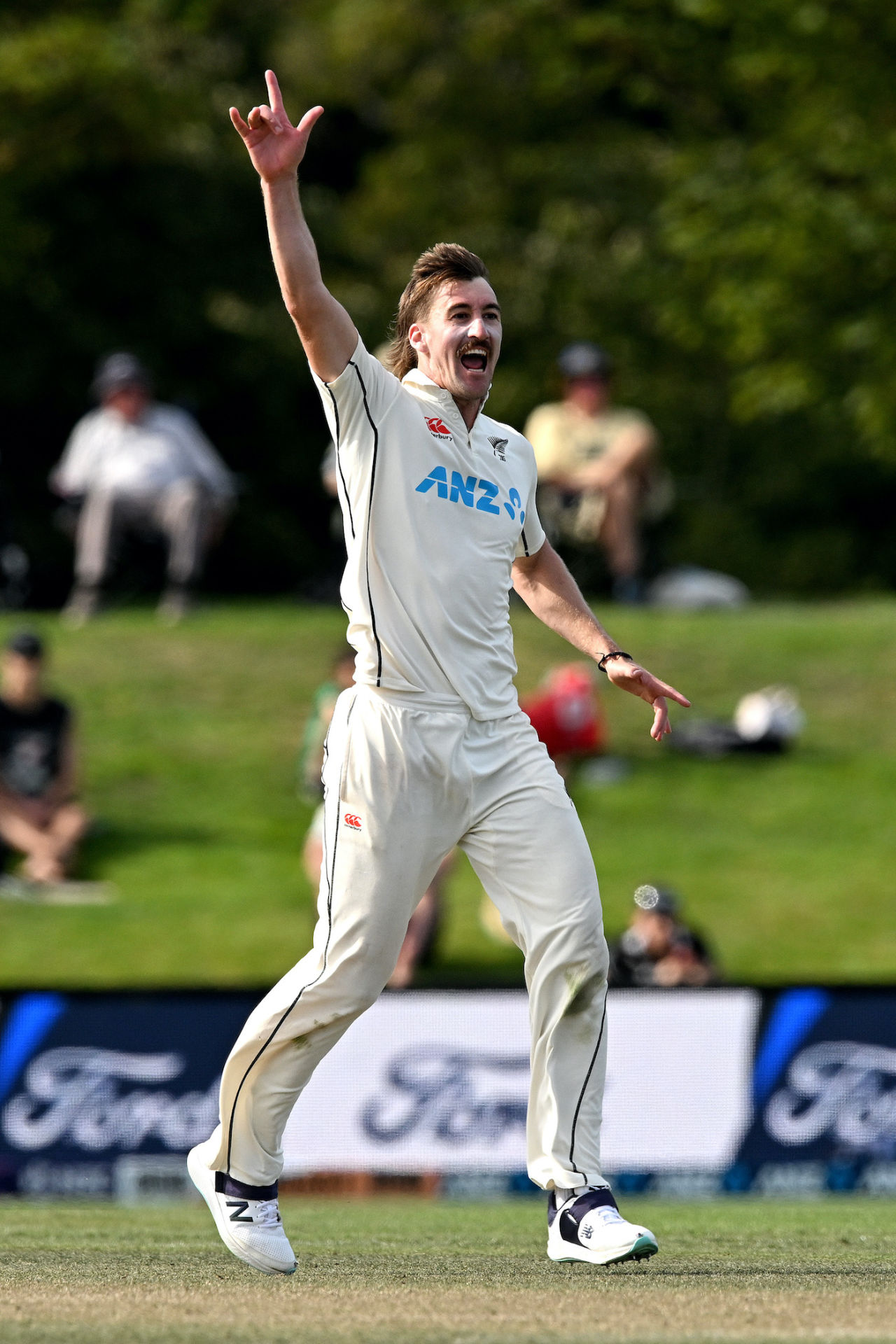 Blair Tickner performs his signature celebration, New Zealand vs Sri Lanka, 1st Test, Christchurch, 4th day, March 12, 2023